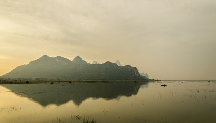 谁能帮我找到关于四年级下简便运算的300道题